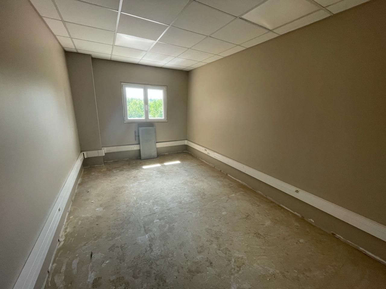 Local d'activité Woippy 650m² Location local d'activité Woippy Moselle OLACT2424684 9